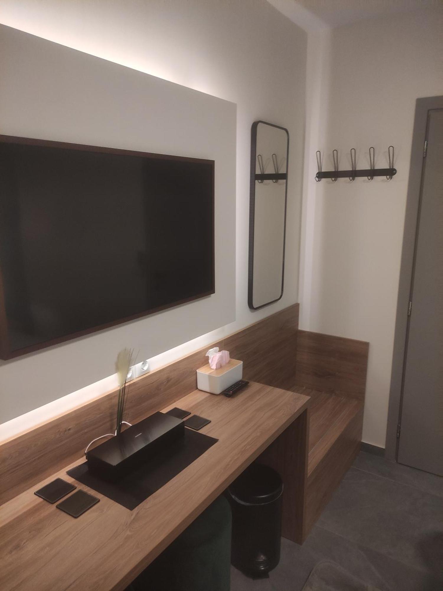 Iqoqo Hotels - Luxury Suites Ioannina Ngoại thất bức ảnh